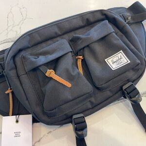 Herschel Supply Company Hip Cross Body fanny pack.